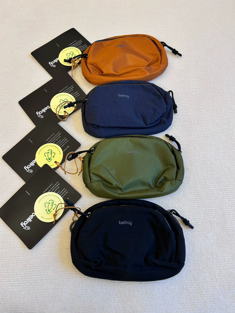 Tech Accessories Travel Organizer Pouch - กระเป๋า Bellroy Venture Pouch 1.5L Tech