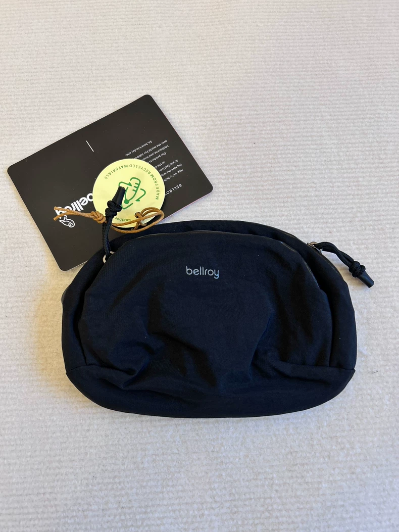 กระเป๋า Bellroy Venture Pouch  - Tech Accessories Travel Organizer Pouch บทวิจารณ์และราคา