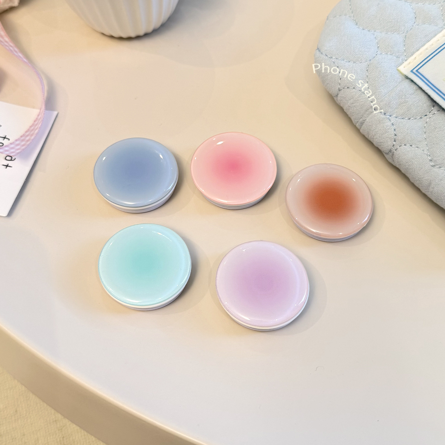 ที่จับโทรศัพท์แบบไล่สีสไตล์ In - Mobile Tech Accessories บทวิจารณ์และราคา
